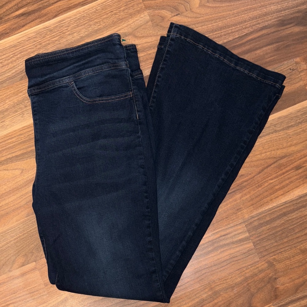 Classic dark wash flare Women's Jeans